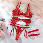 Crimson Temptation Chain Lace | Red
