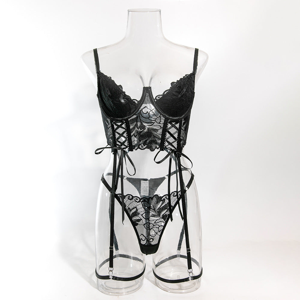 Scarlet Seduction Lace Bustier Set | Black